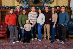 Dec.-20-2025-Bevans-Family-Pictures-1.jpg_compressed
